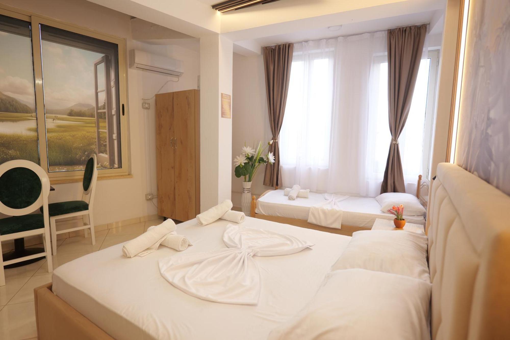 Golden Sleep Hostel Shkodra Exterior foto