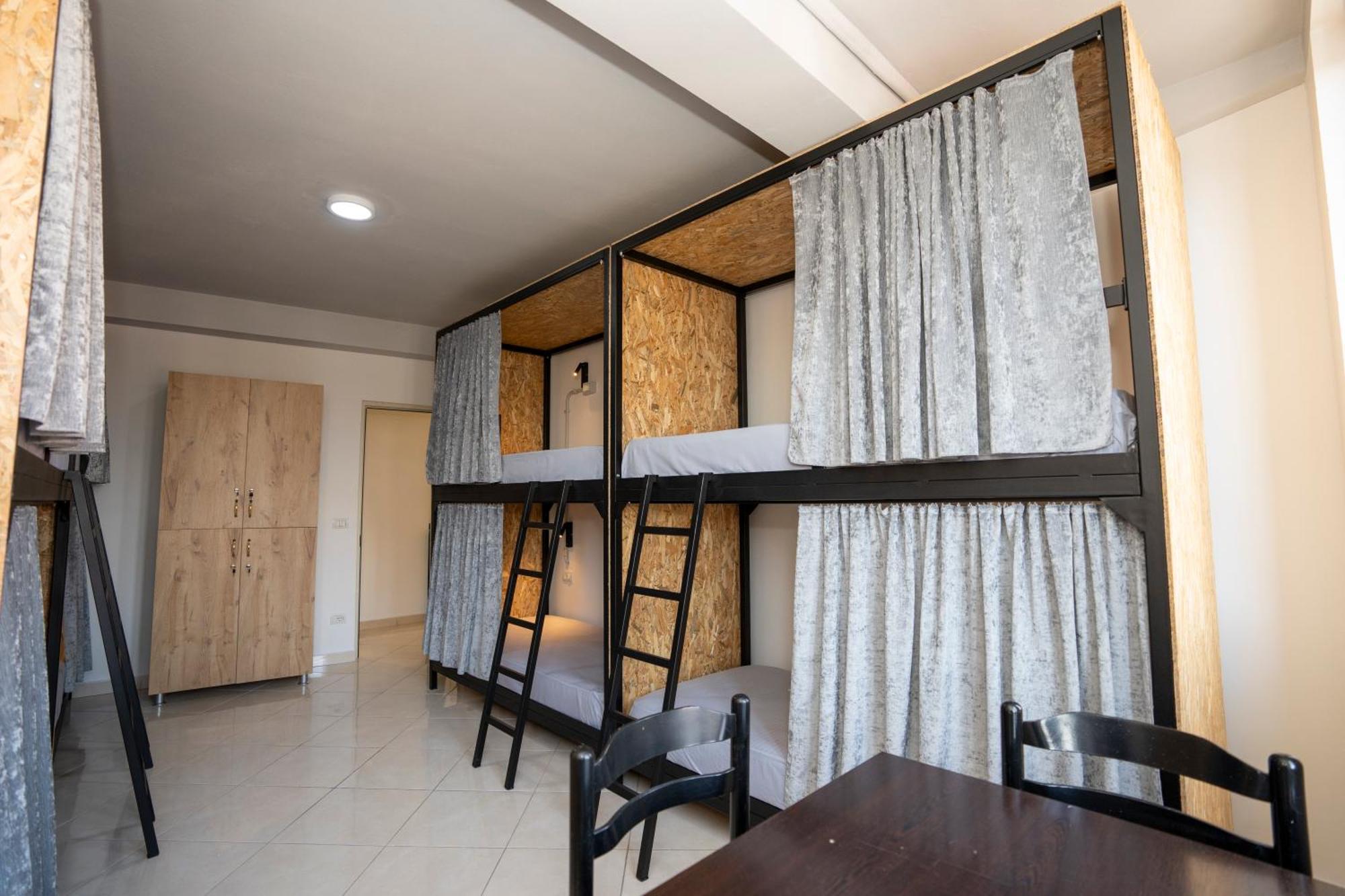 Golden Sleep Hostel Shkodra Exterior foto