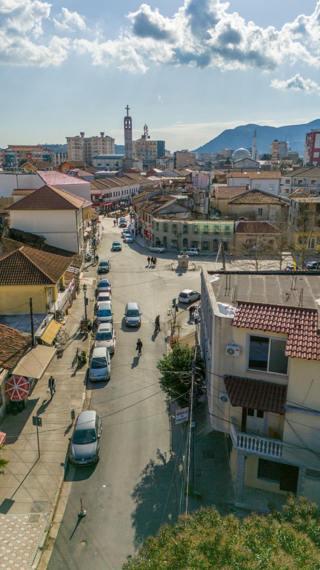 Golden Sleep Hostel Shkodra Exterior foto